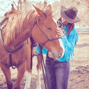 Meet your Posher, Tayler